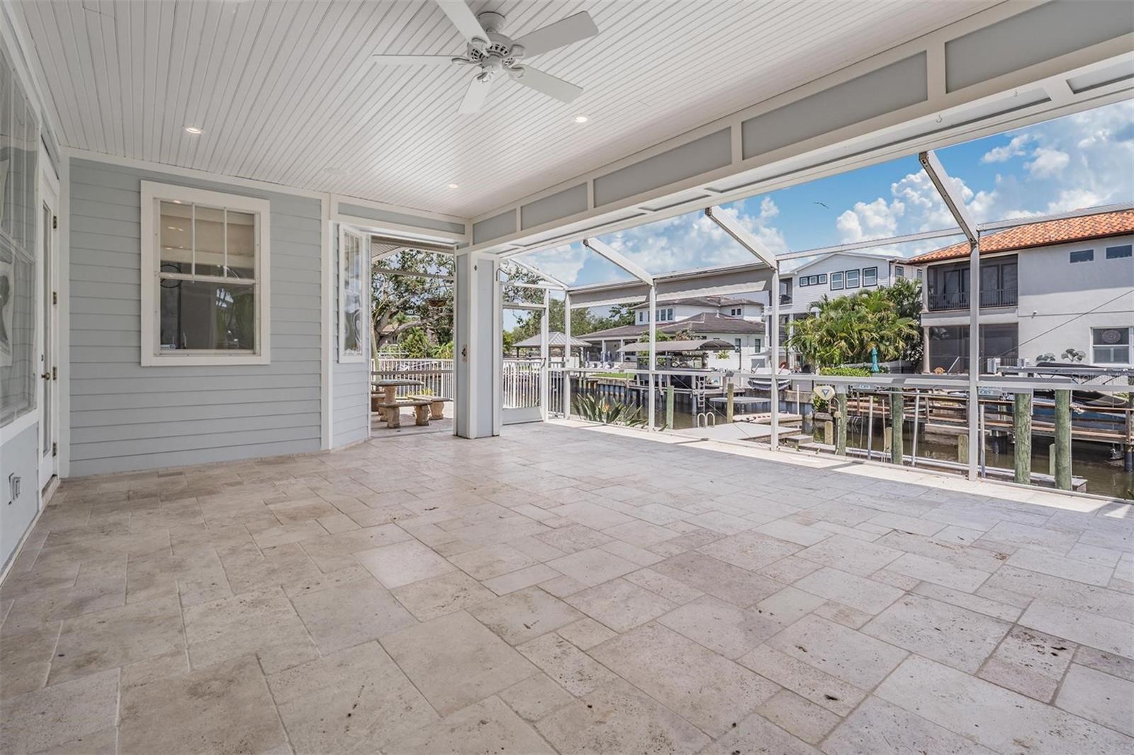 Listing photo id 45 for 650 Geneva Place