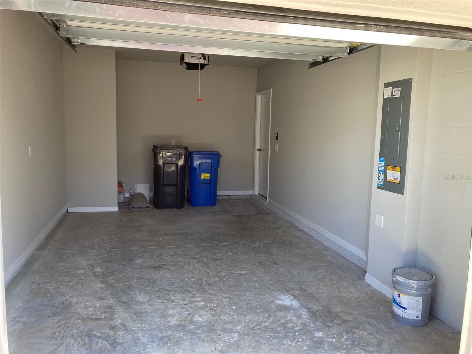 Image 39 of 45 For 2713 Scarlet Bay Place