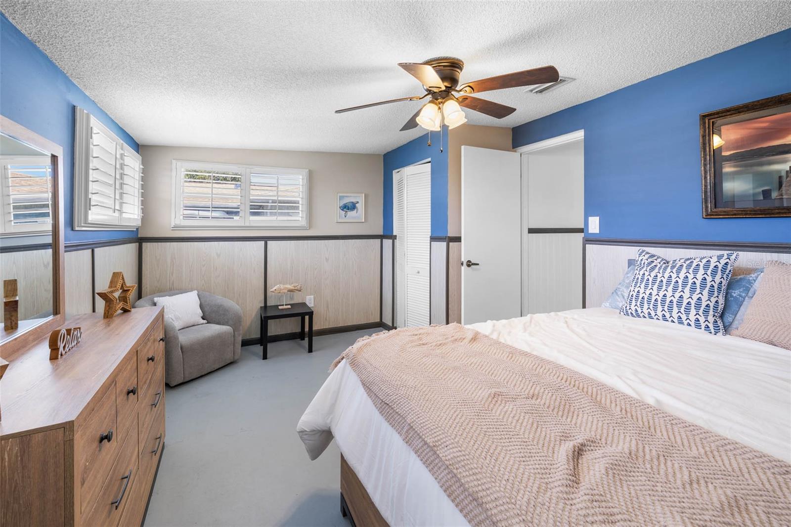 Image 31 of 46 For 3260 Gulfview Drive