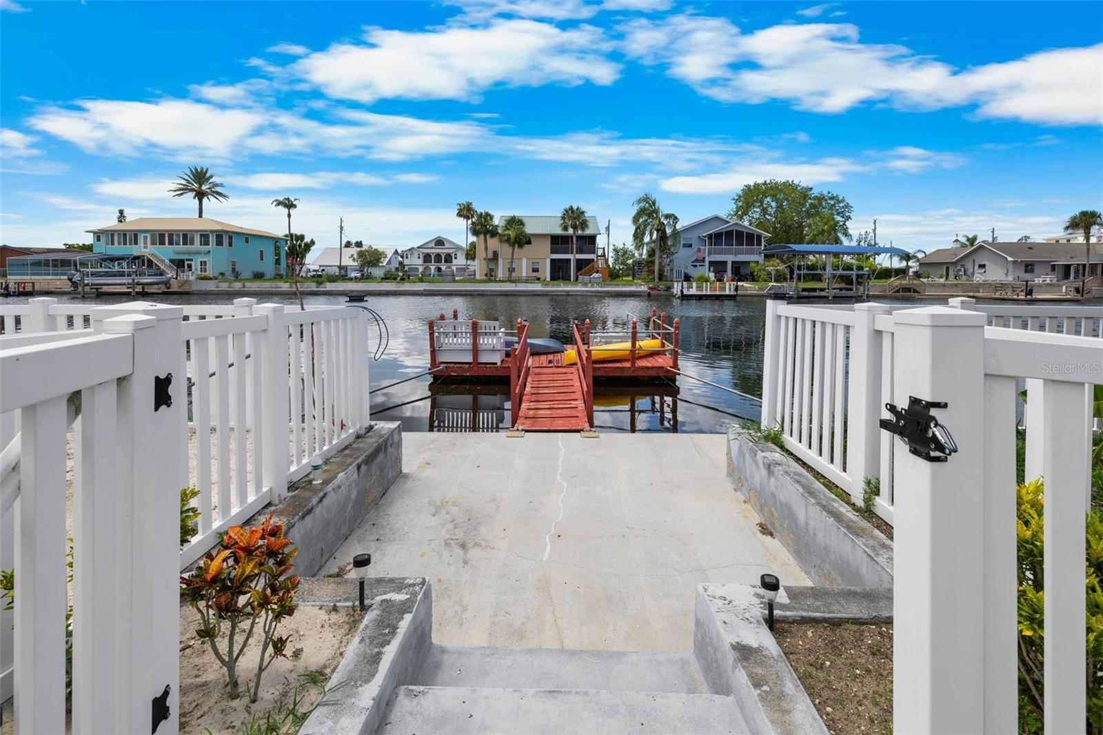 Image 35 of 46 For 3260 Gulfview Drive