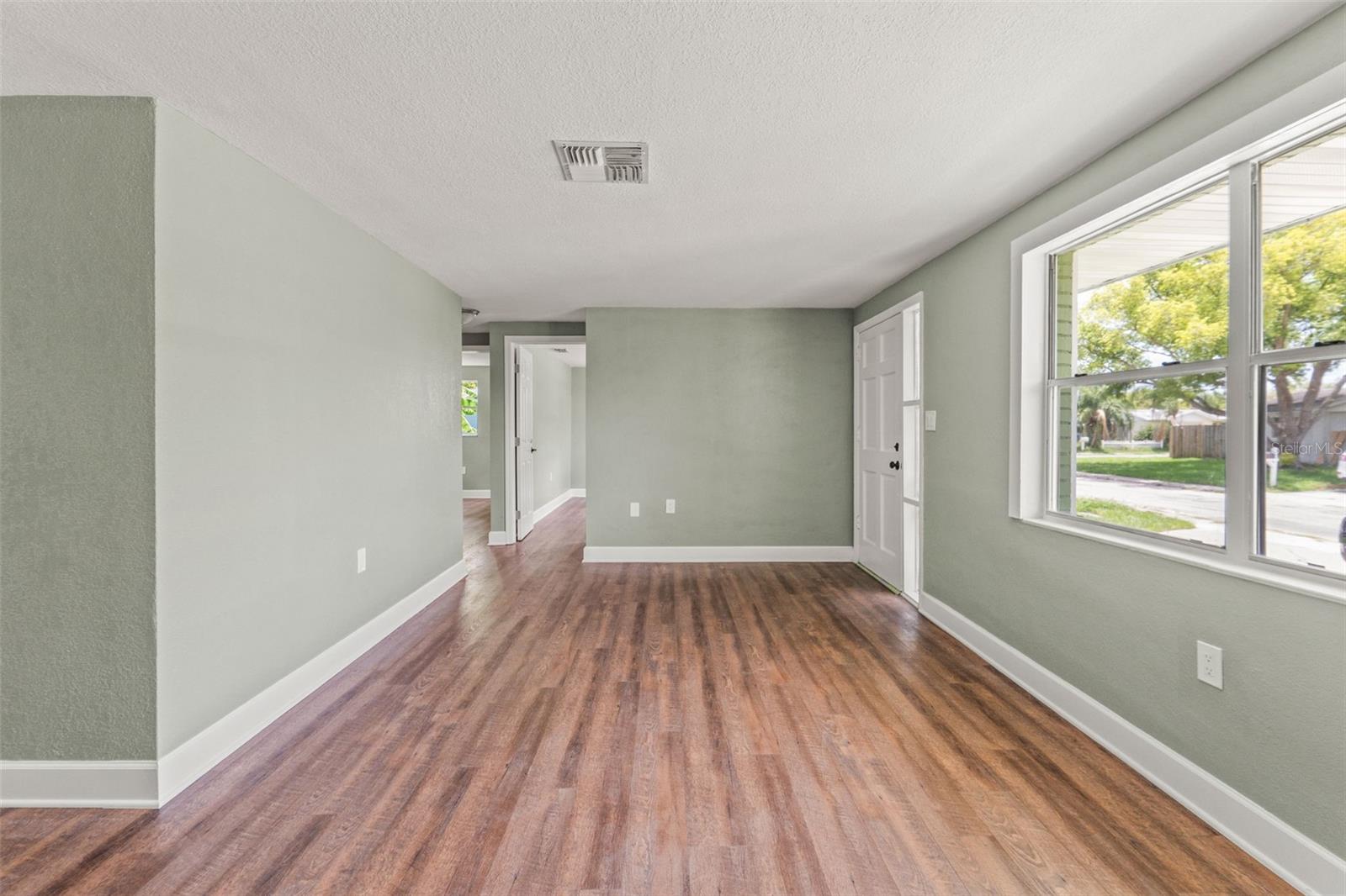 Listing photo id 11 for 10039 Old Hickory Lane
