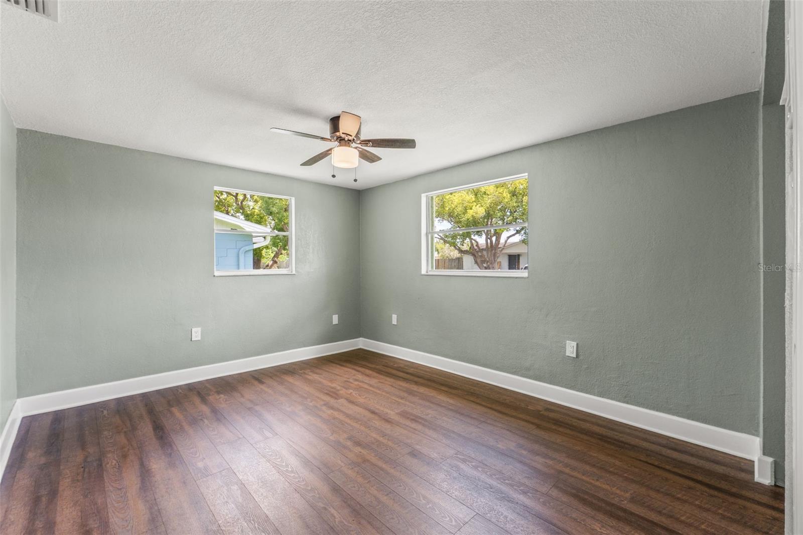 Listing photo id 15 for 10039 Old Hickory Lane
