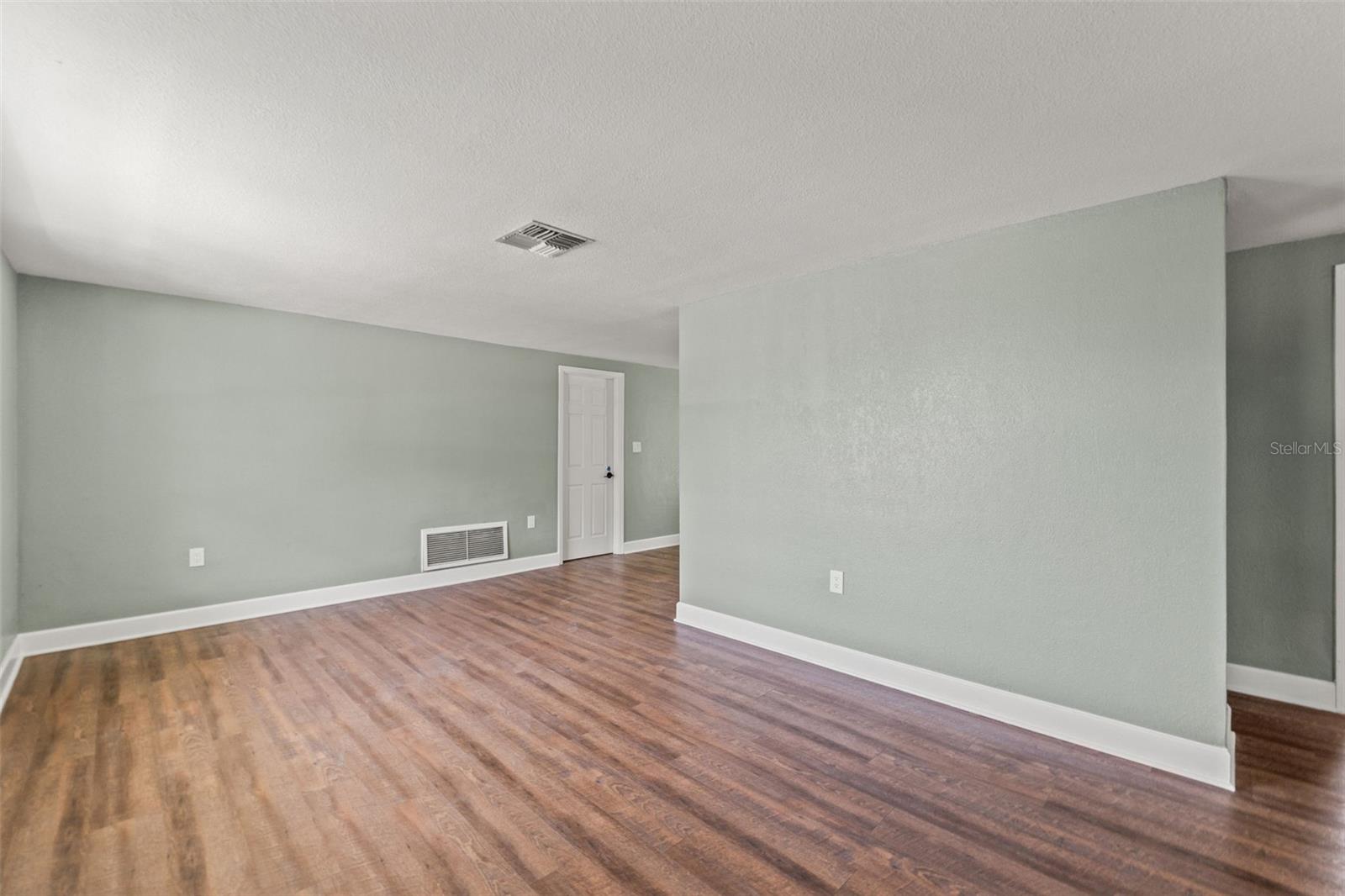 Listing photo id 16 for 10039 Old Hickory Lane