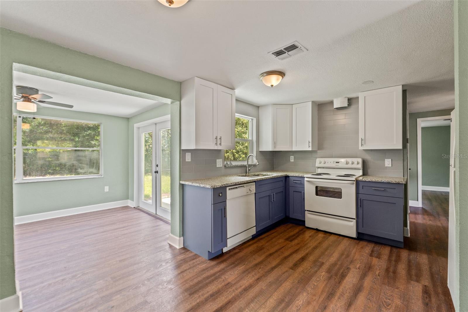Listing photo id 6 for 10039 Old Hickory Lane