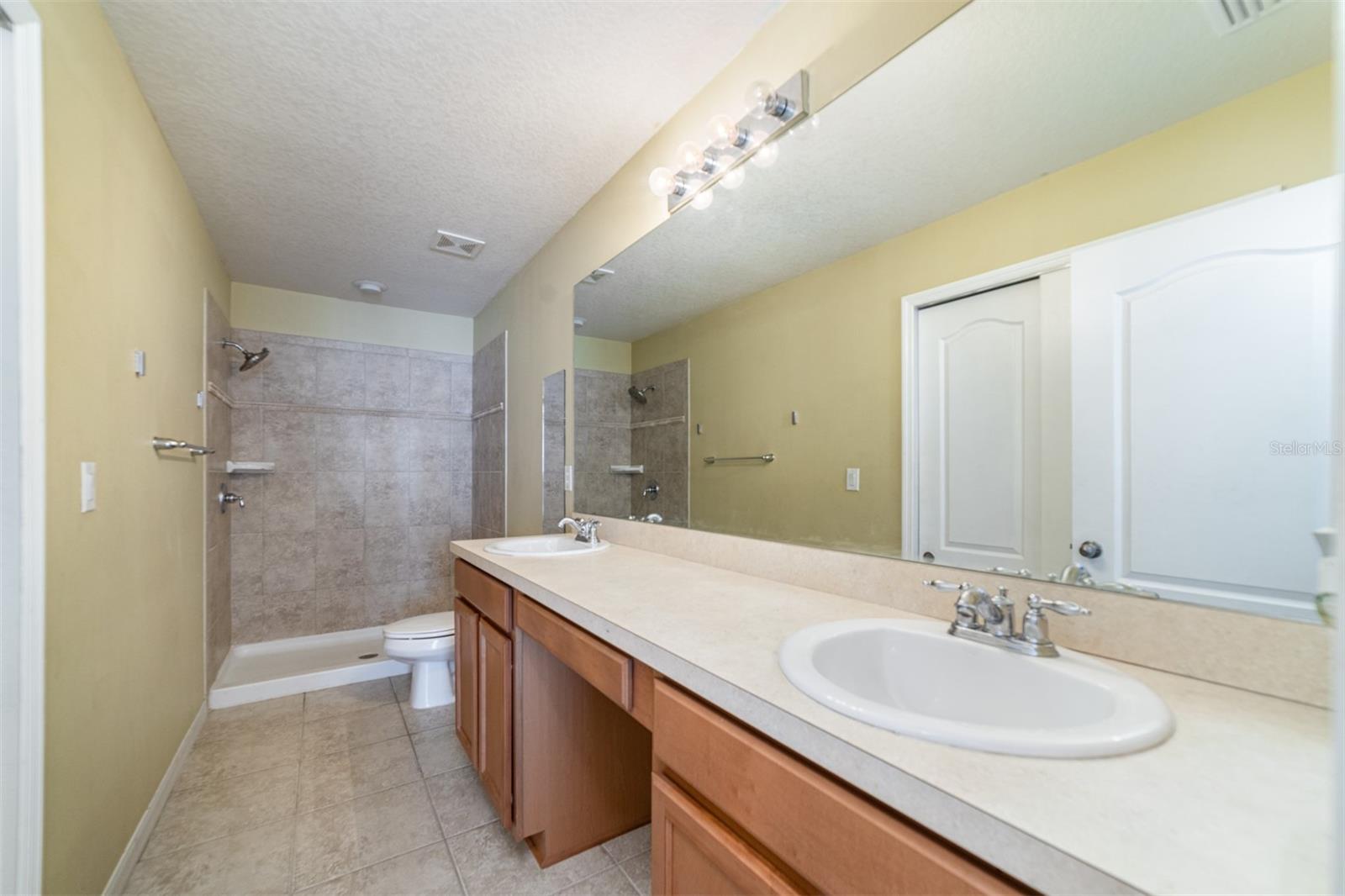 Image 13 of 22 For 5030 White Sanderling Court