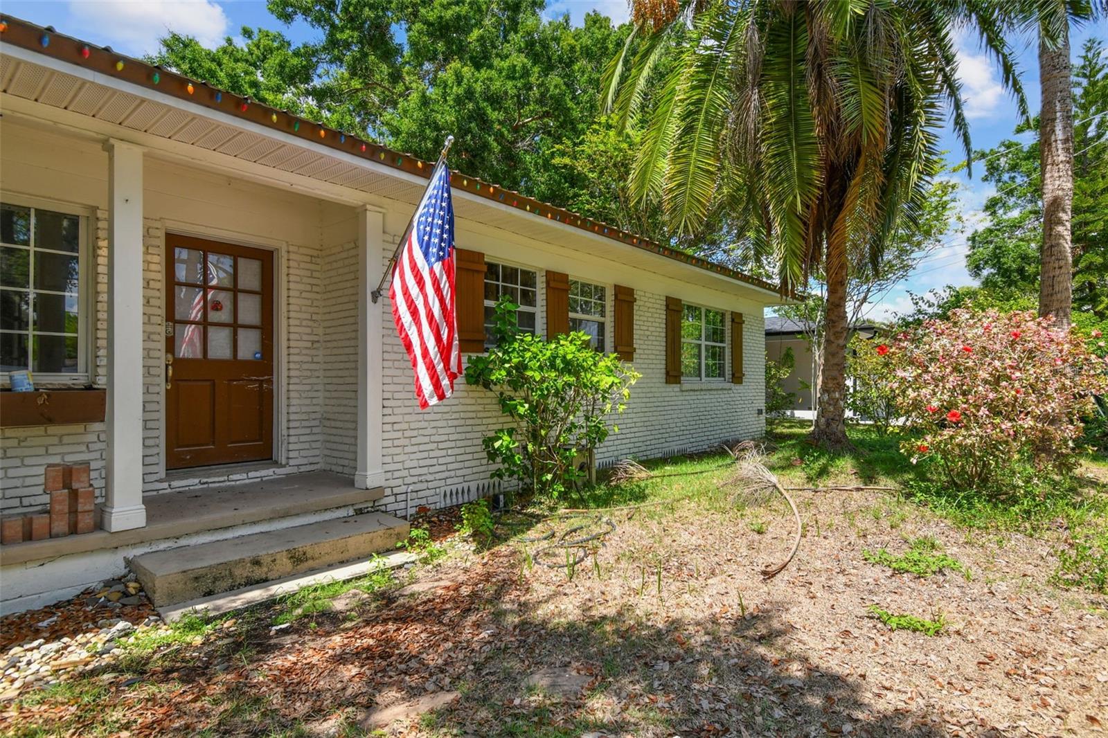 Image 3 of 44 For 5107 Azeele Street