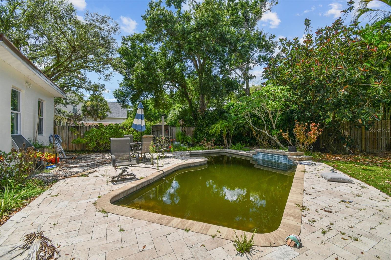 Image 39 of 44 For 5107 Azeele Street