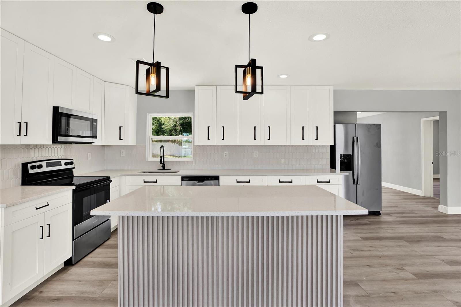 Image 4 of 48 For 1223 Jasmine Way