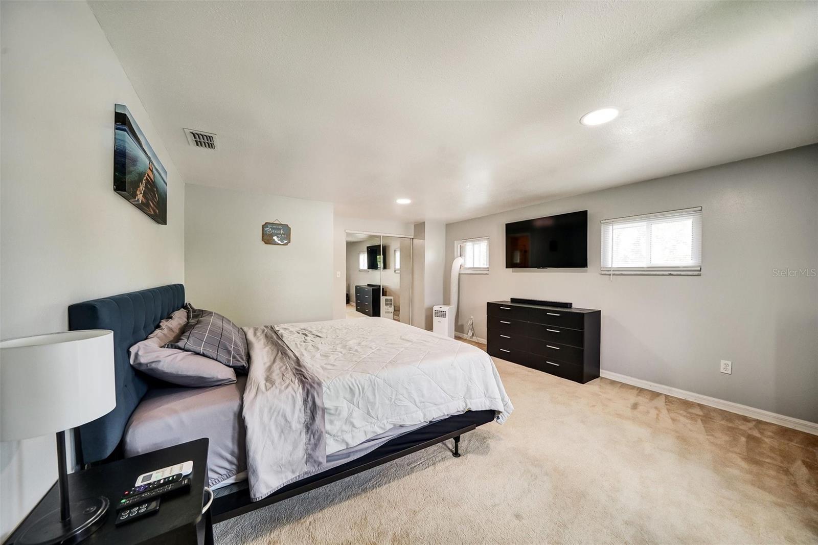 Image 33 of 67 For 1305 Willow Valley Drive