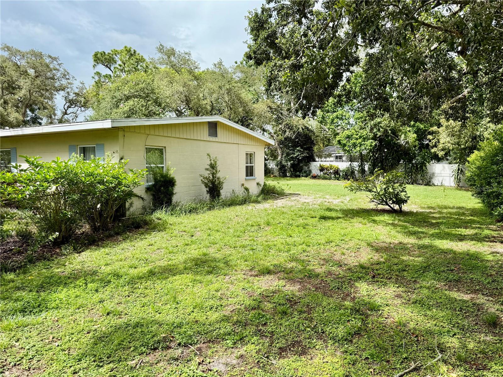 Image 42 of 43 For 3575 Lake Highland Drive