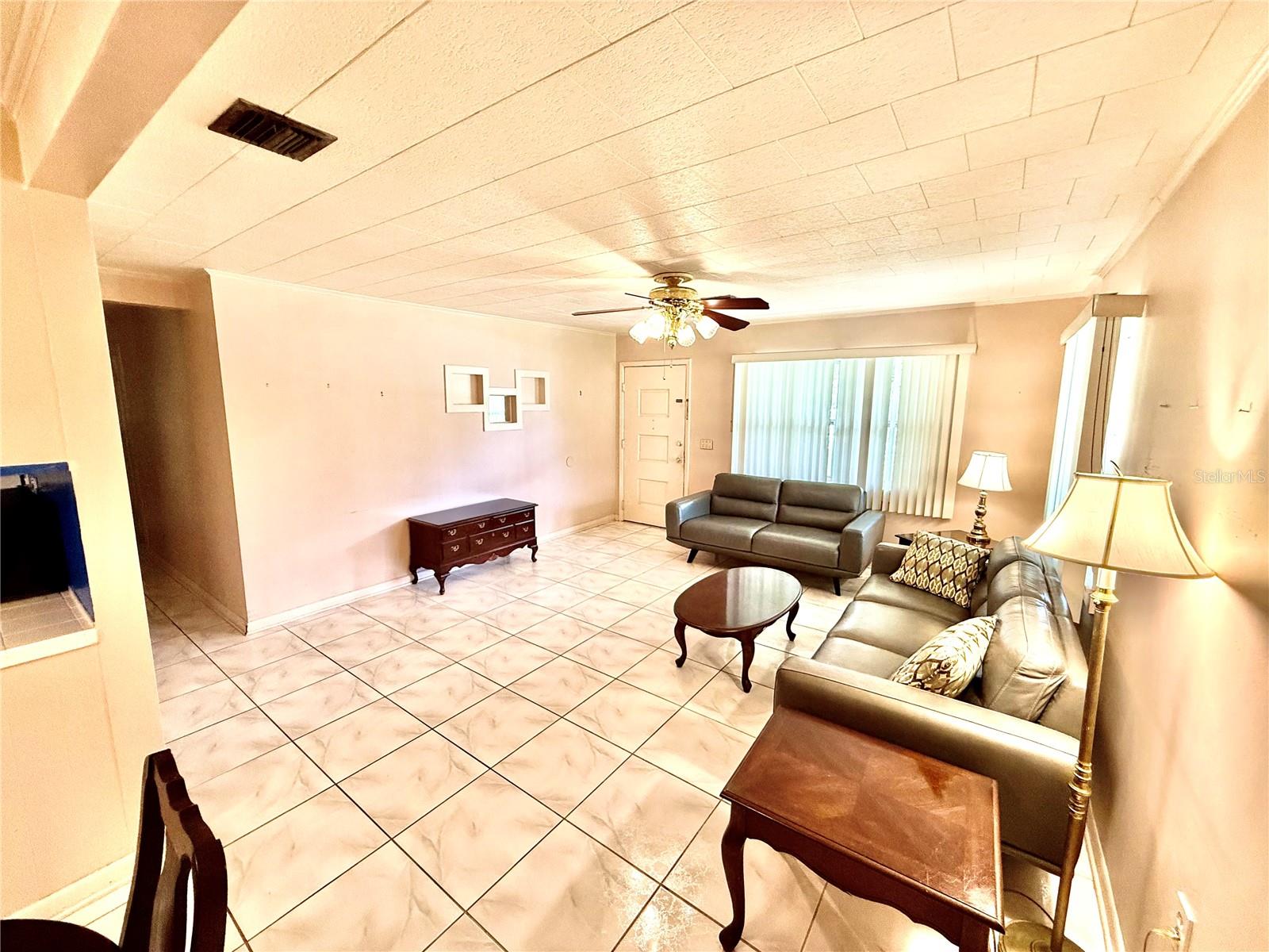 Image 6 of 43 For 3575 Lake Highland Drive