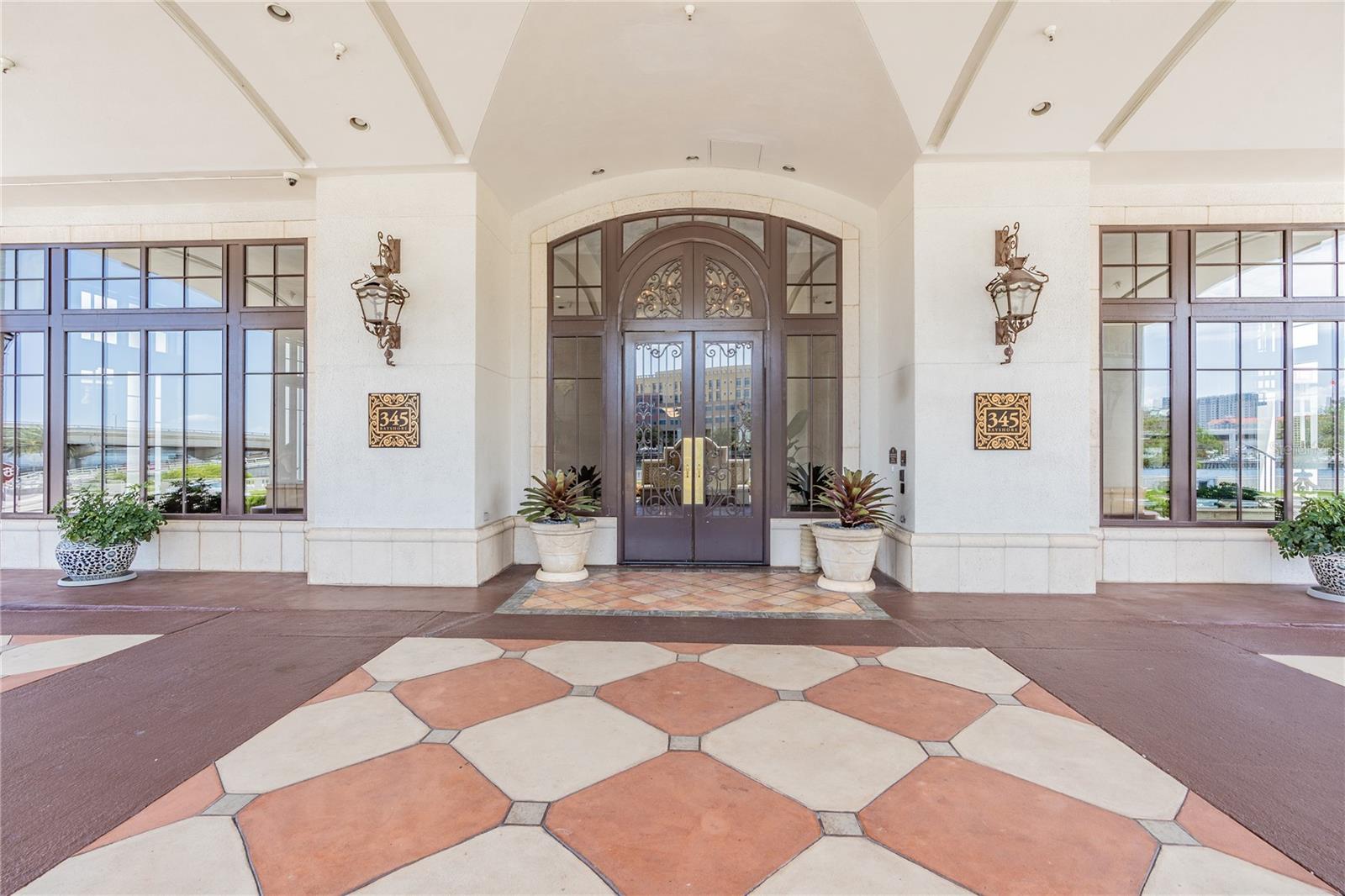 Image 6 of 31 For 345 Bayshore Boulevard 1411