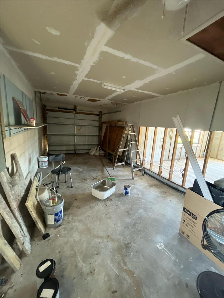 Listing photo id 18 for 1782 Michigan Avenue Ne