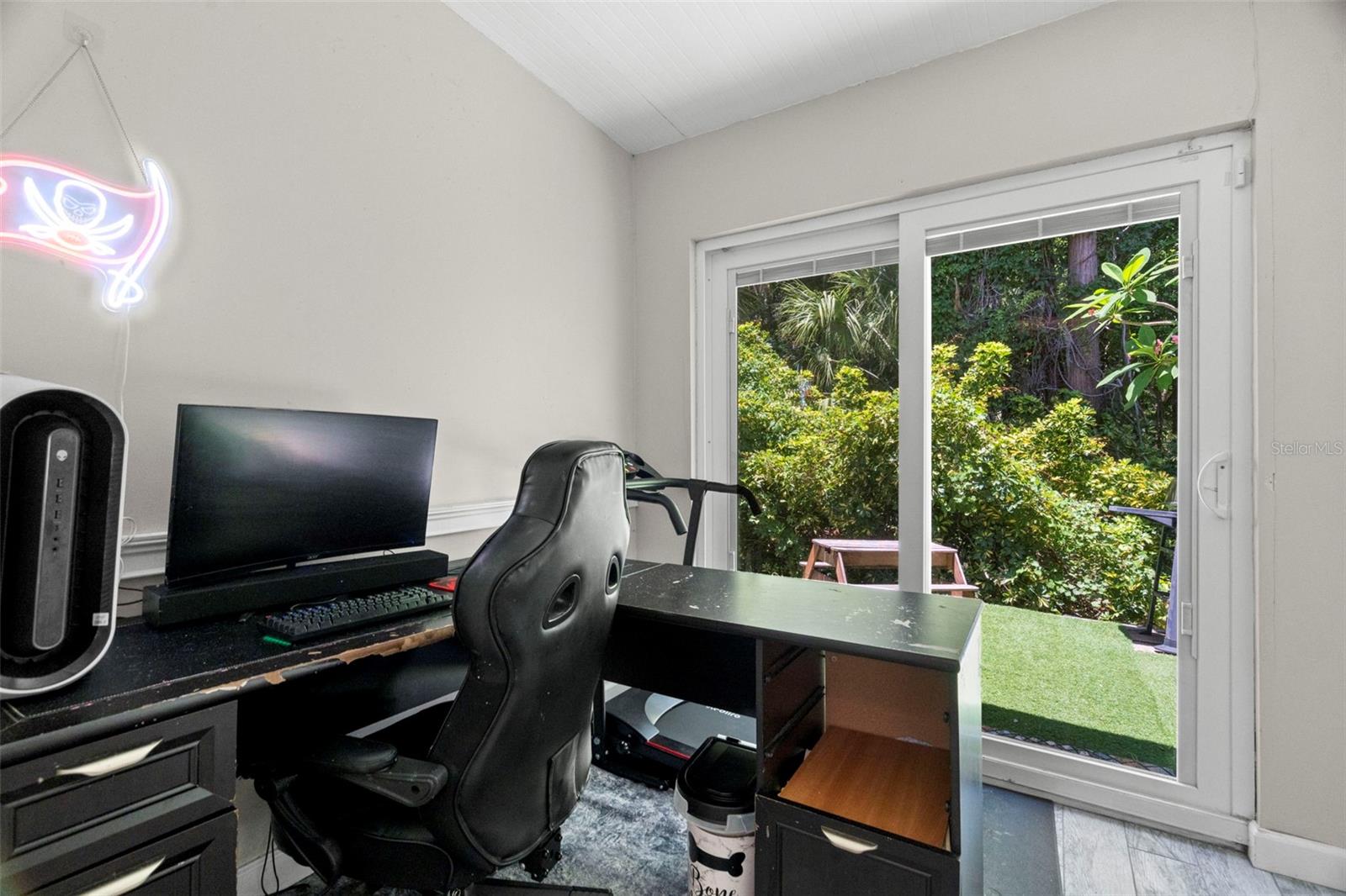 Image 15 of 25 For 3323 Fox Hunt Drive