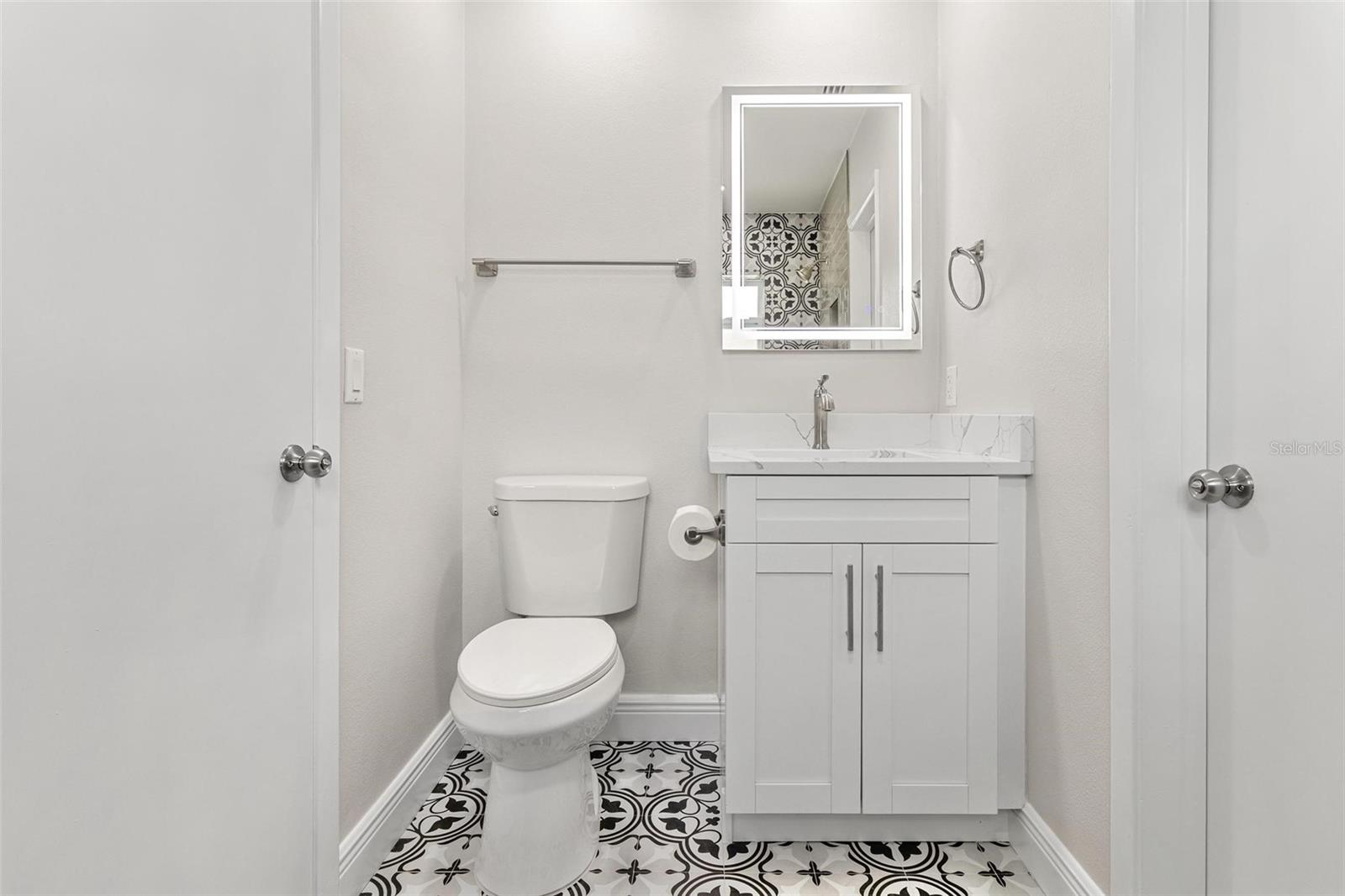 Image 10 of 23 For 10971 90th Avenue