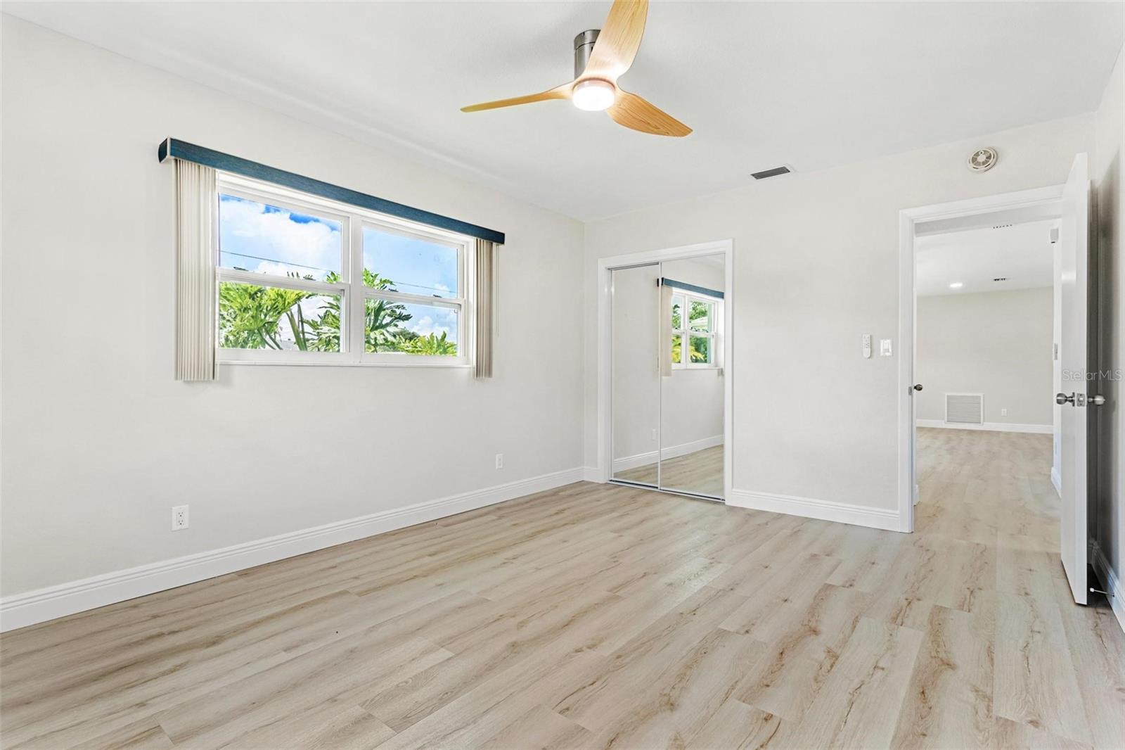 Image 14 of 23 For 10971 90th Avenue