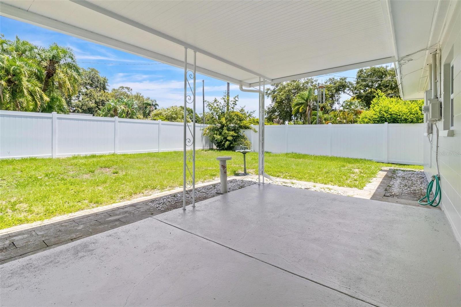 Image 21 of 23 For 10971 90th Avenue