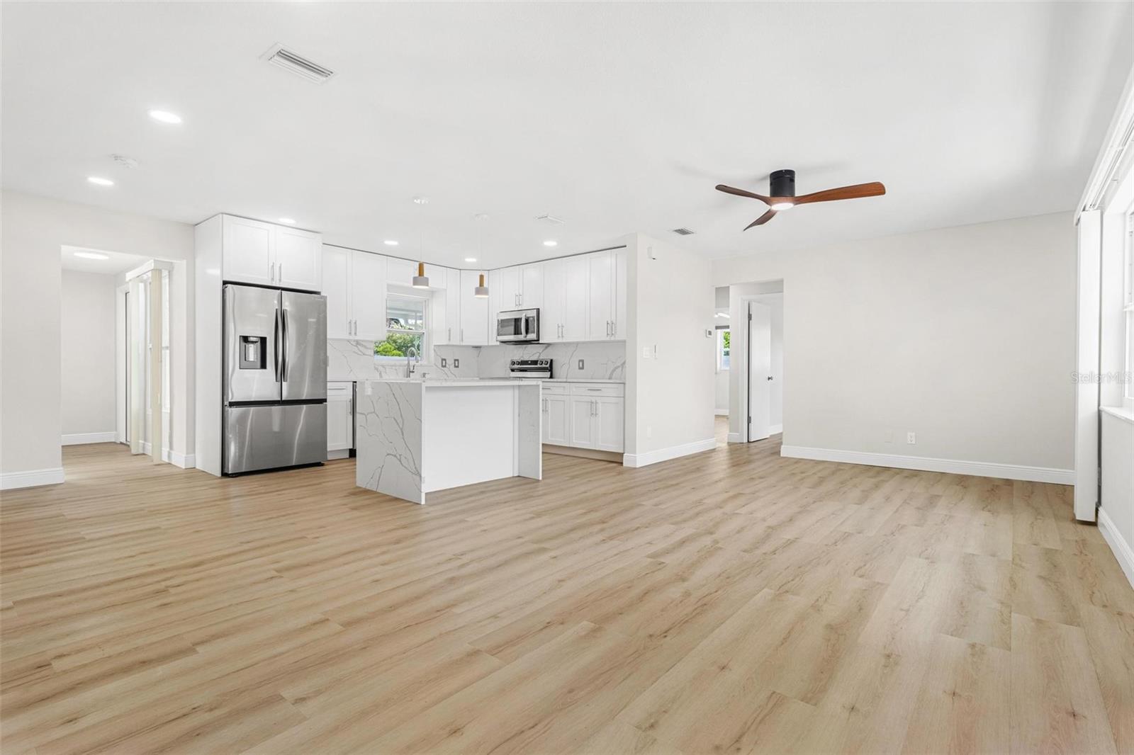 Image 3 of 23 For 10971 90th Avenue