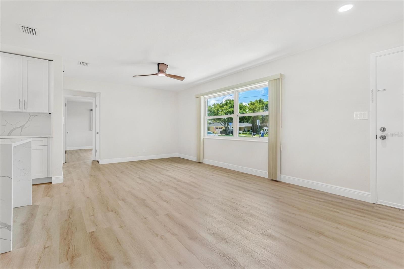 Image 8 of 23 For 10971 90th Avenue