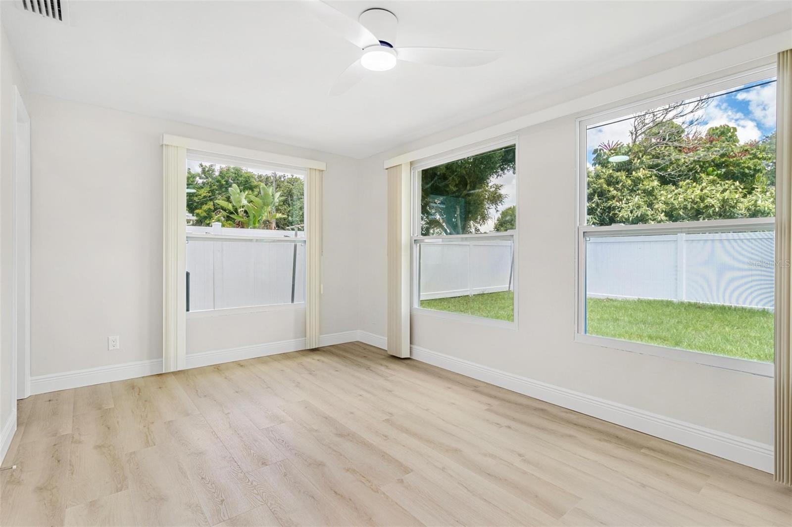 Image 9 of 23 For 10971 90th Avenue