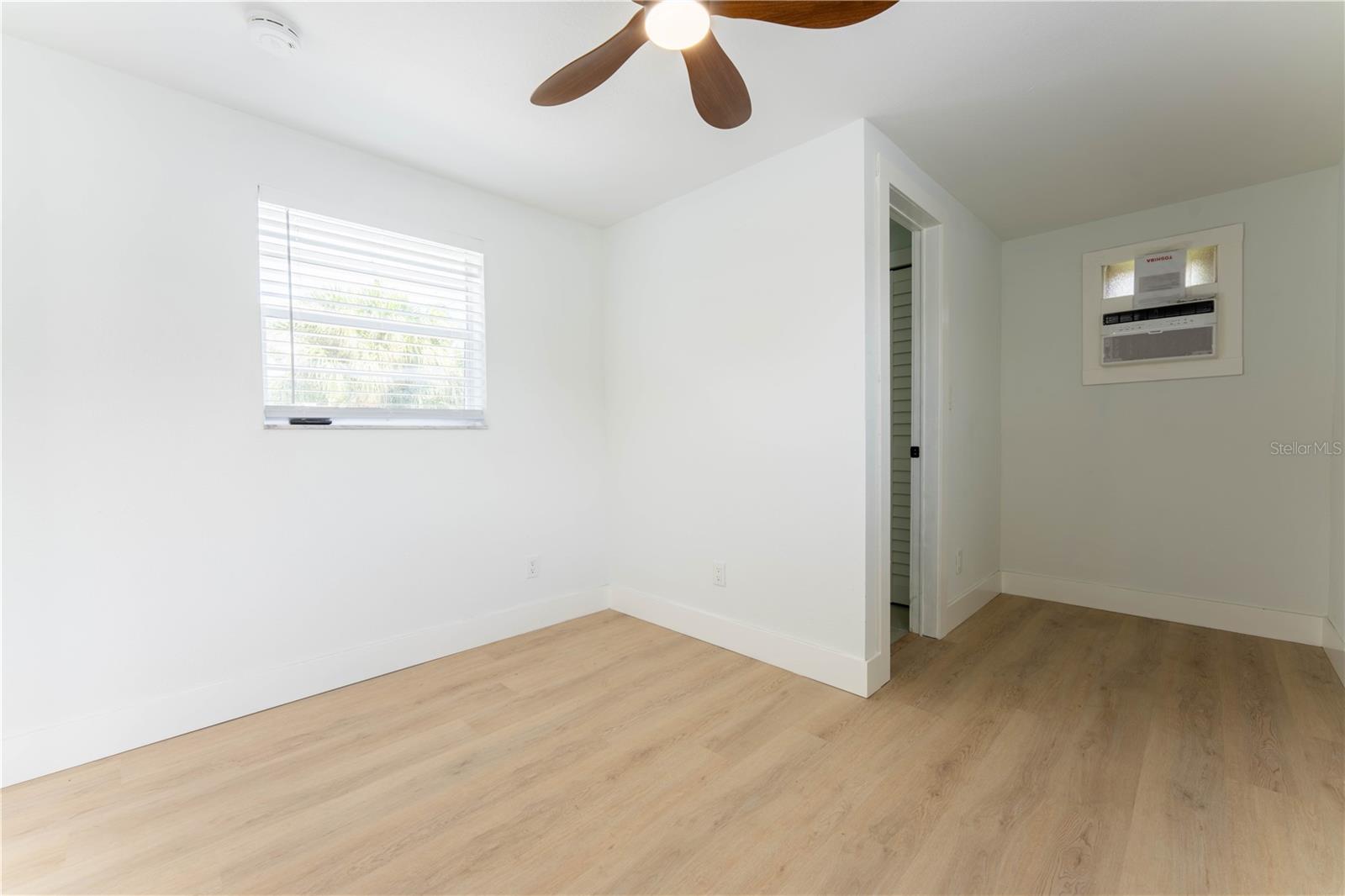 Image 22 of 35 For 4011 Helena Street Ne