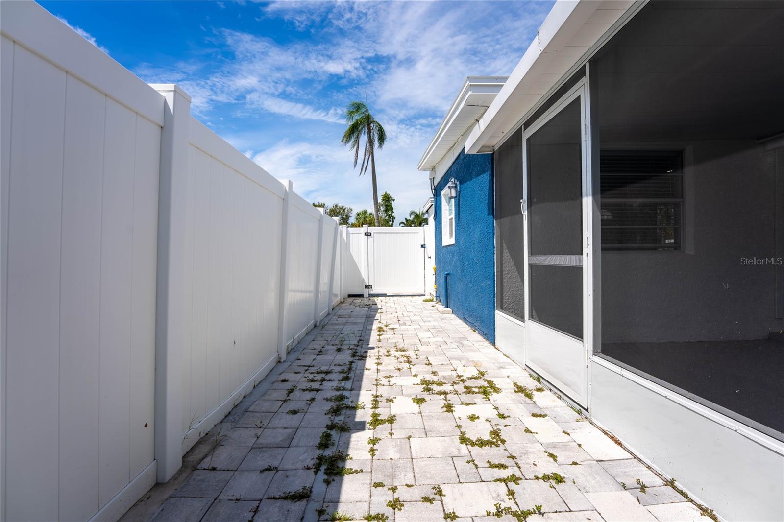 Image 27 of 35 For 4011 Helena Street Ne