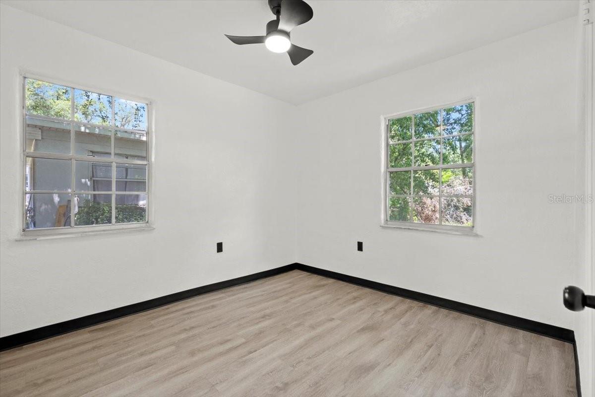 Image 10 of 16 For 1512 Hillside Dr