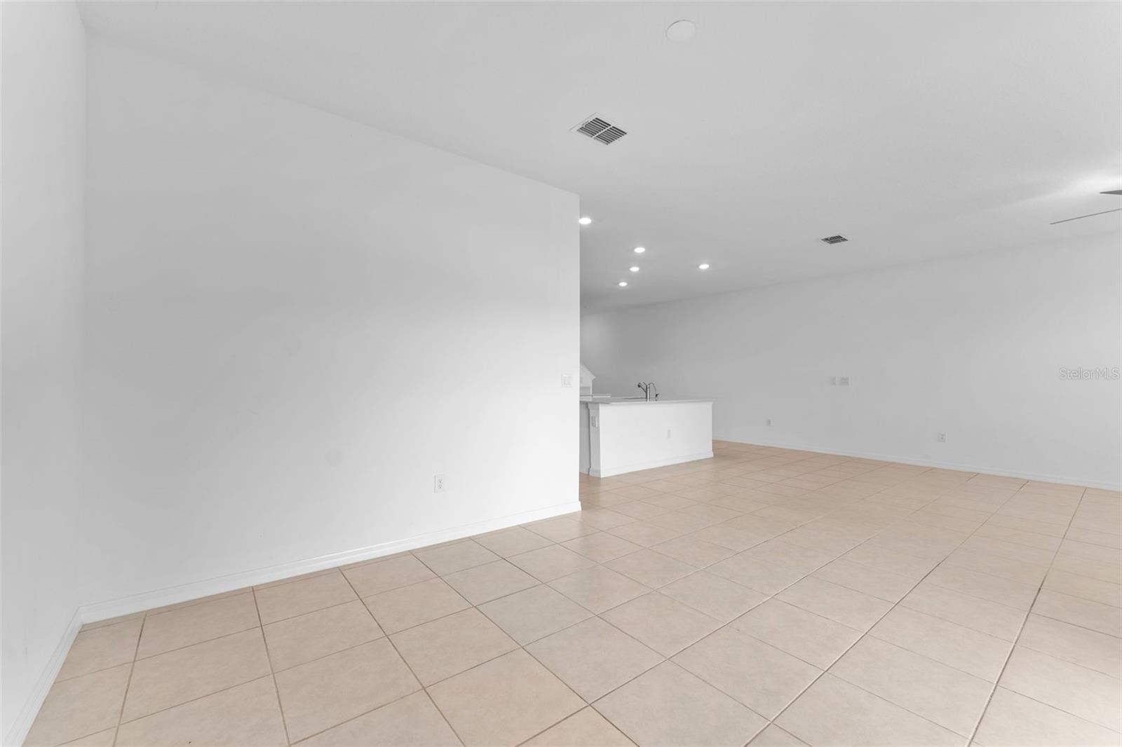 Image 13 of 49 For 32063 Pop Ash Place