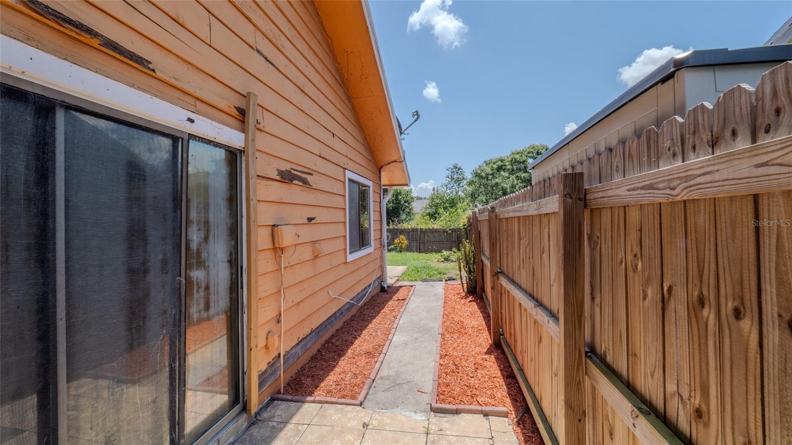 Image 23 of 33 For 1787 Needles Lane W