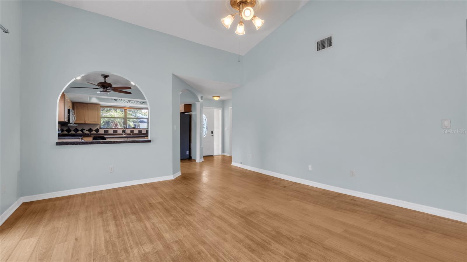 Image 5 of 33 For 1787 Needles Lane W
