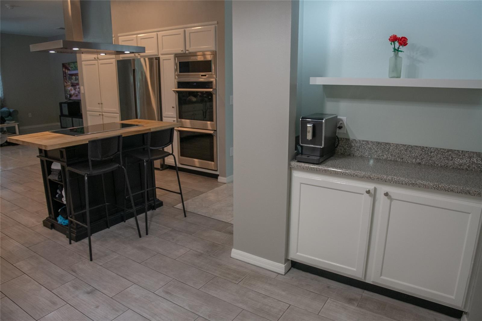 Image 21 of 100 For 25435 Bruford Boulevard