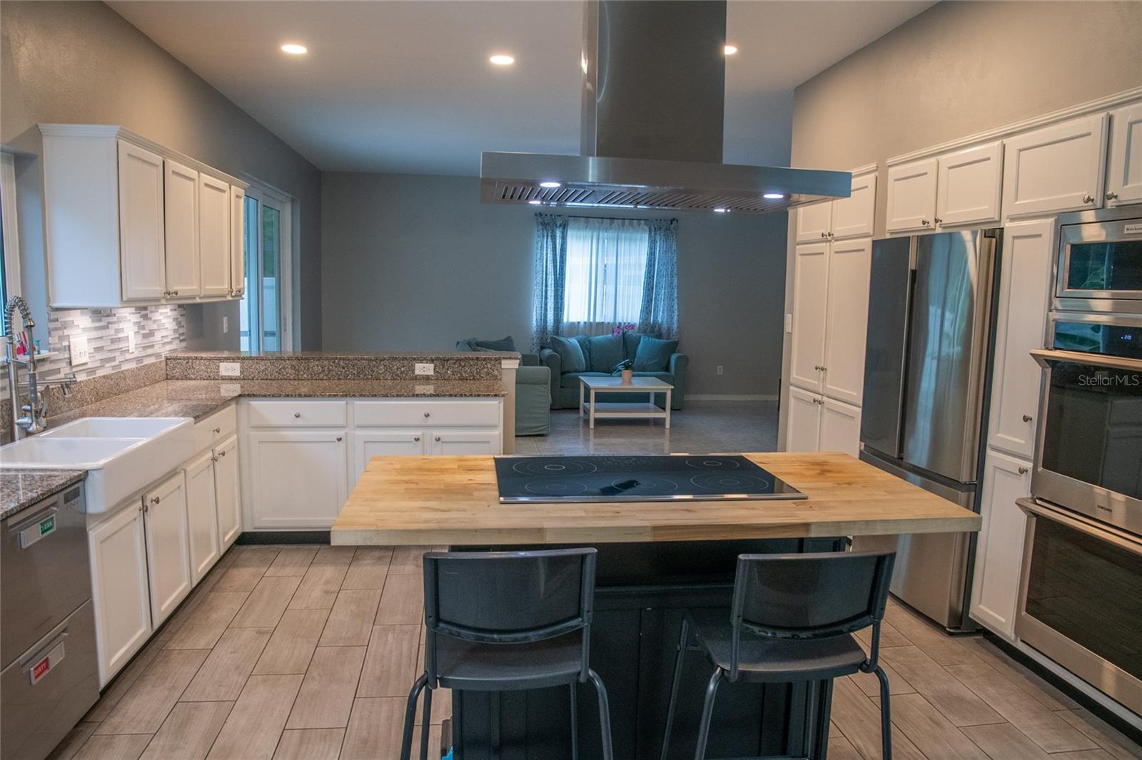 Image 28 of 100 For 25435 Bruford Boulevard