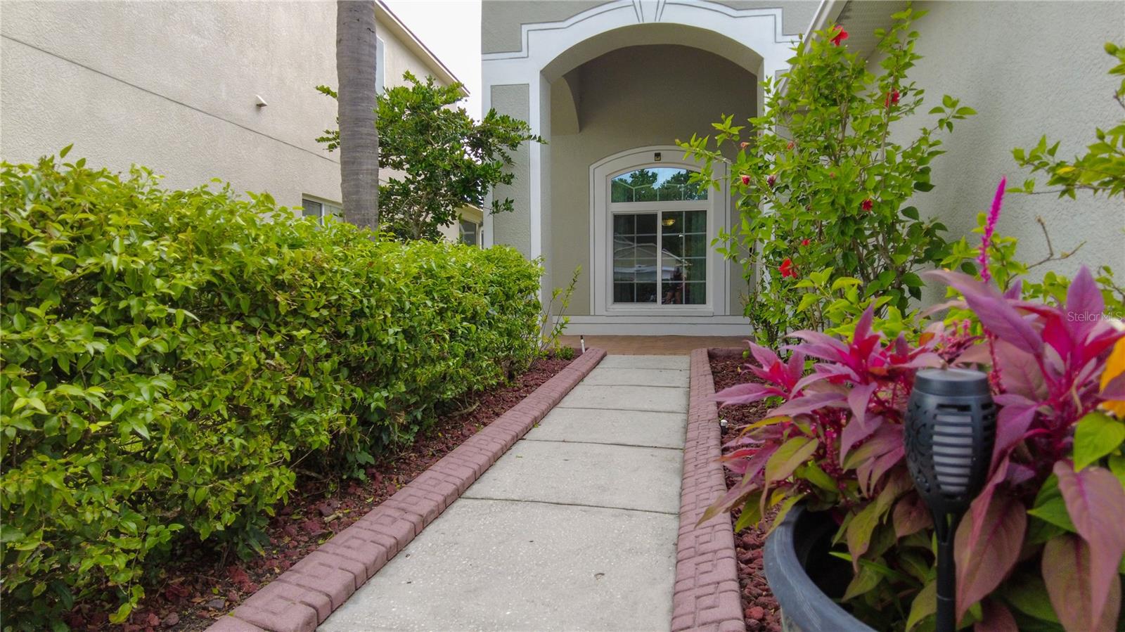 Image 3 of 100 For 25435 Bruford Boulevard