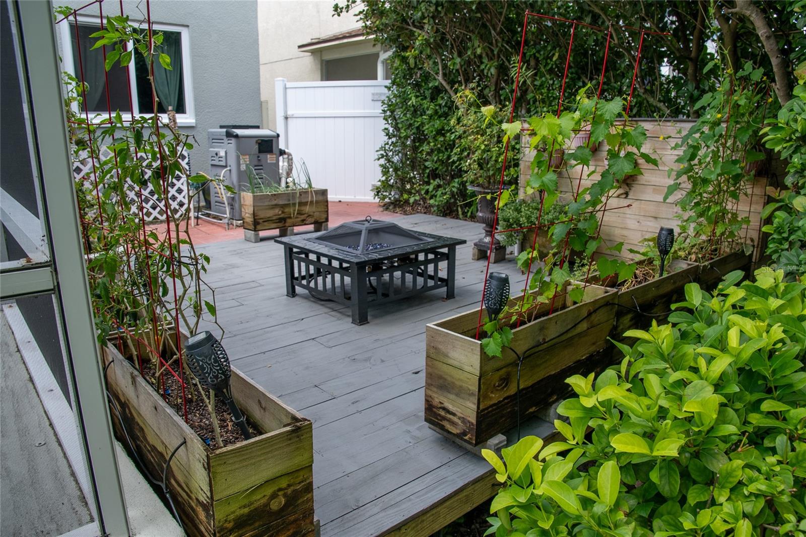 Image 55 of 100 For 25435 Bruford Boulevard