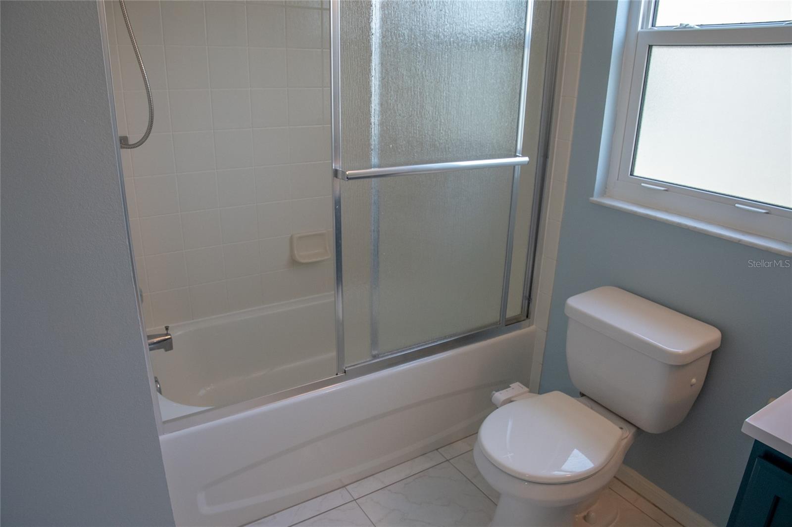 Image 72 of 100 For 25435 Bruford Boulevard
