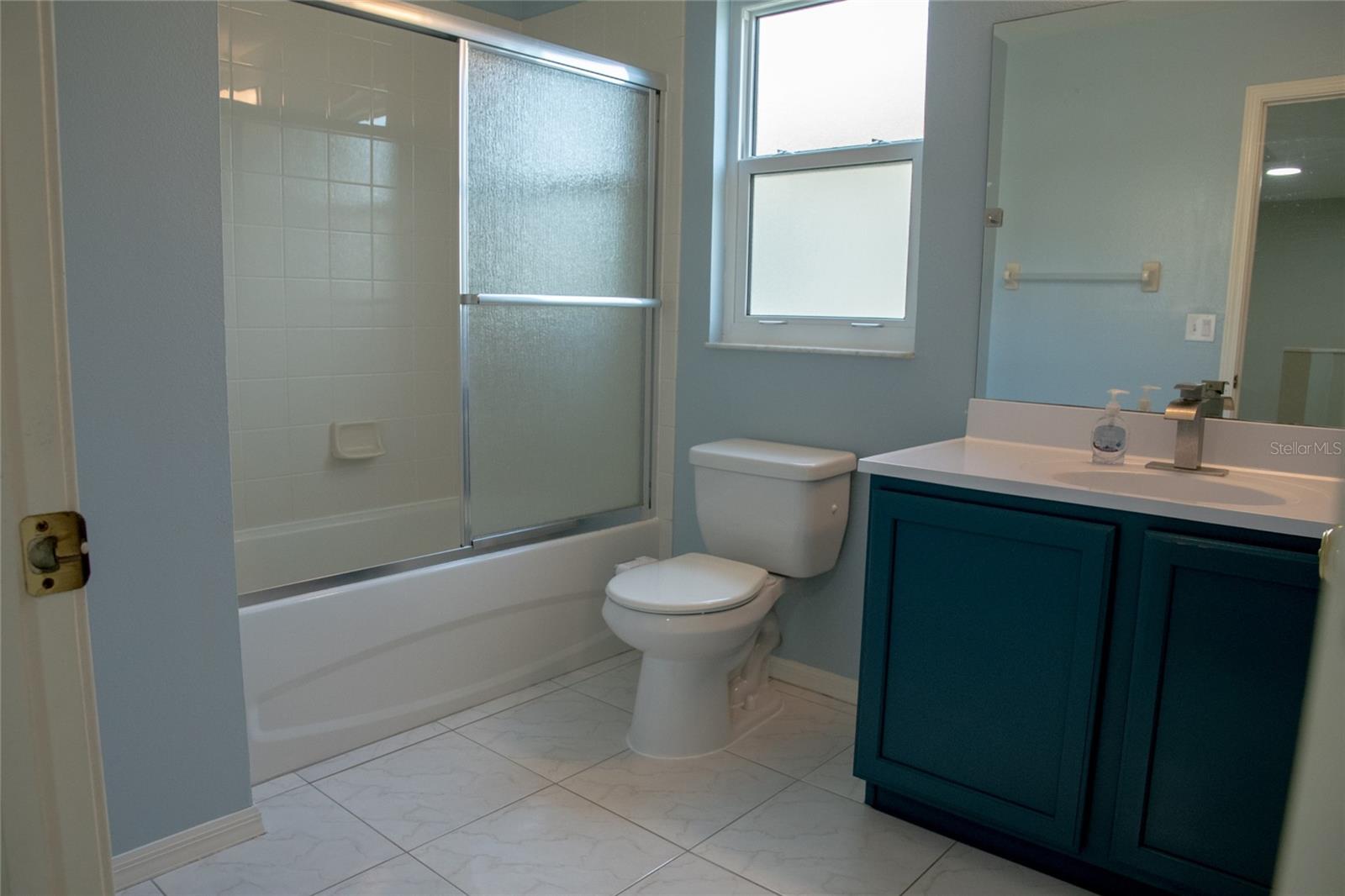 Image 73 of 100 For 25435 Bruford Boulevard
