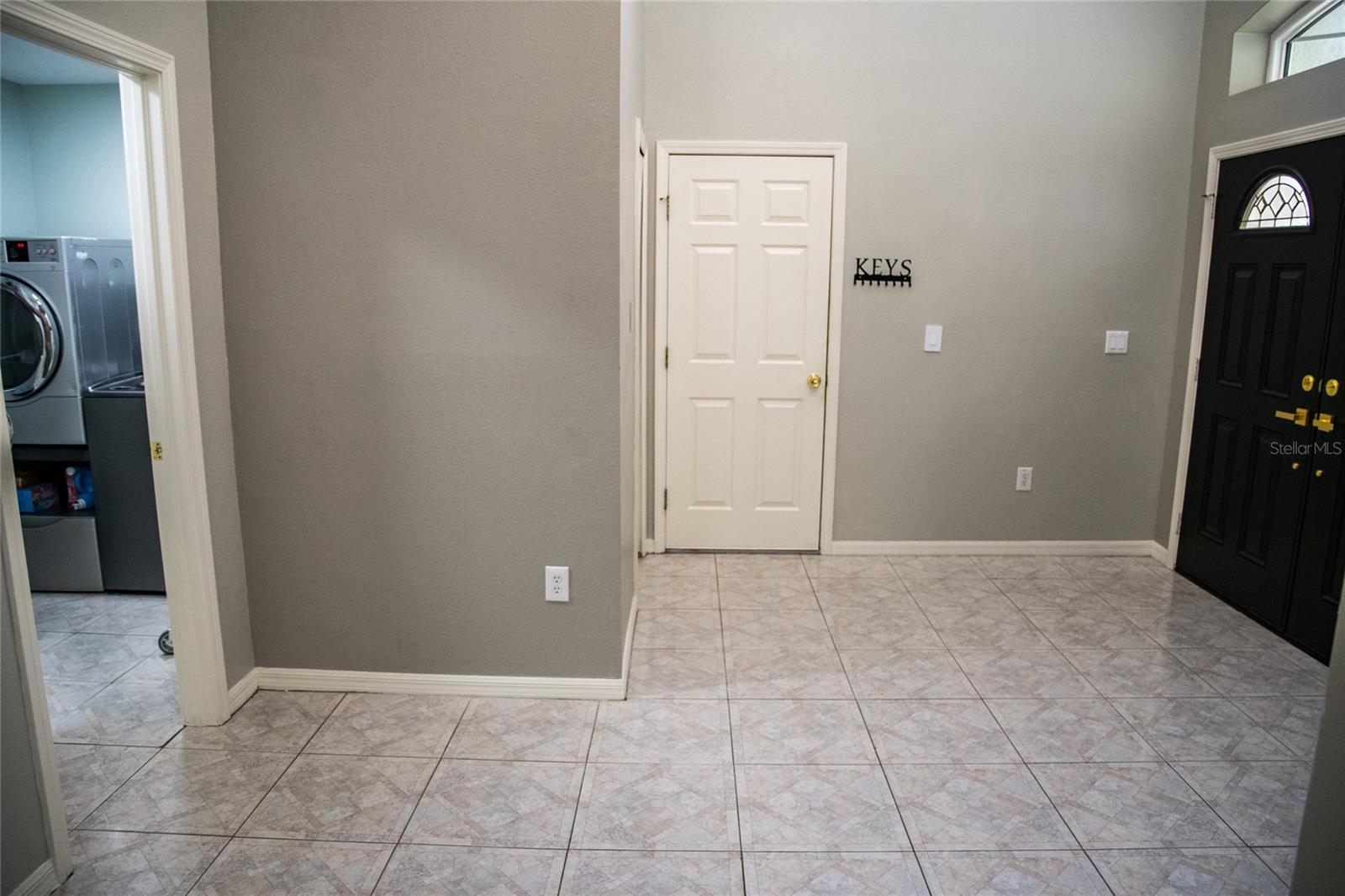 Image 8 of 100 For 25435 Bruford Boulevard