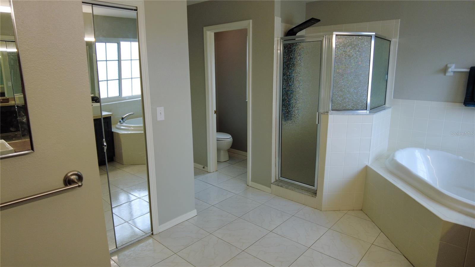 Image 92 of 100 For 25435 Bruford Boulevard