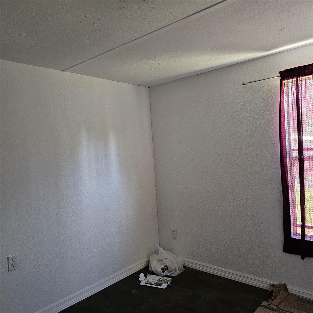 Listing photo id 8 for 2603 Ince Drive