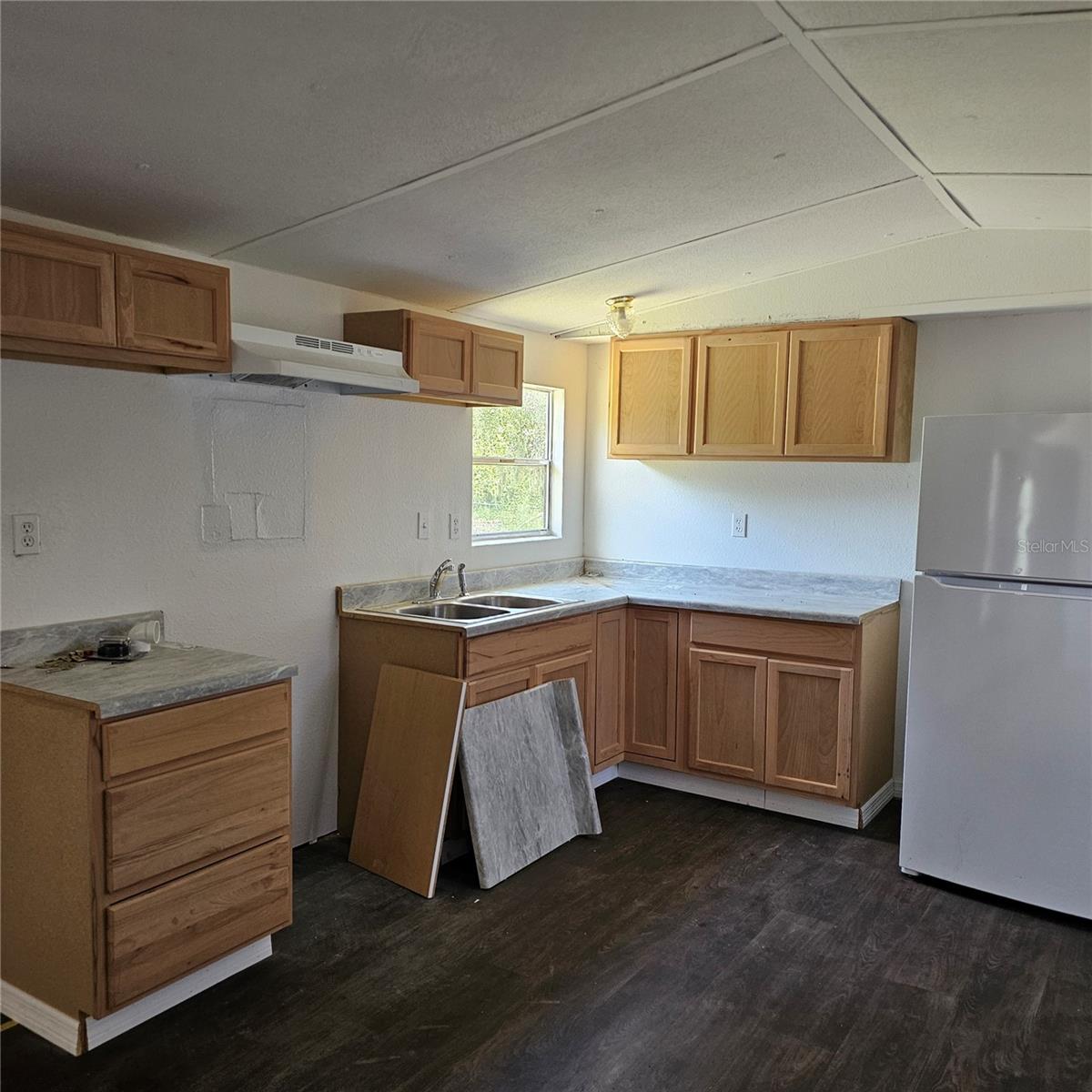Listing photo id 0 for 2603 Ince Drive