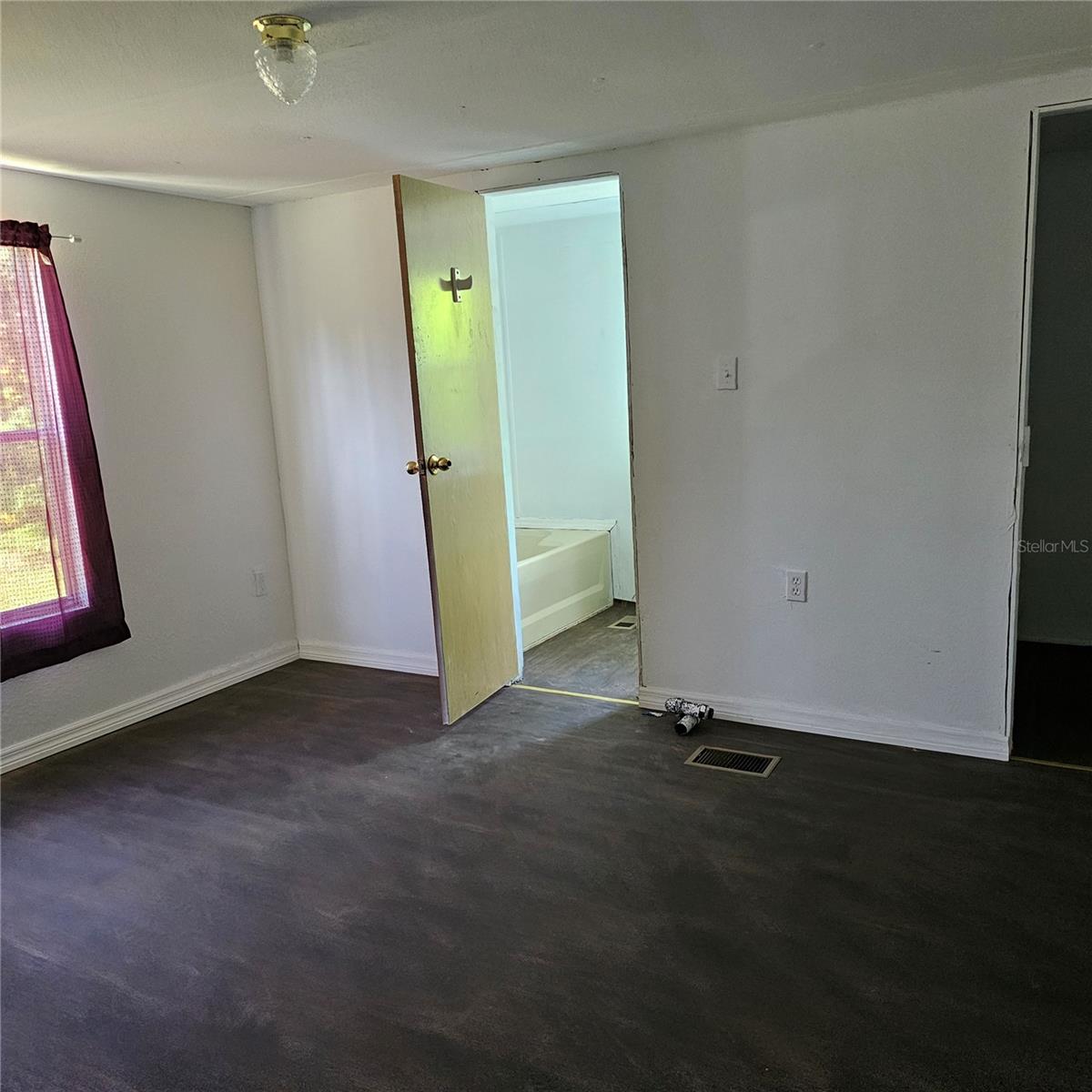 Listing photo id 3 for 2603 Ince Drive