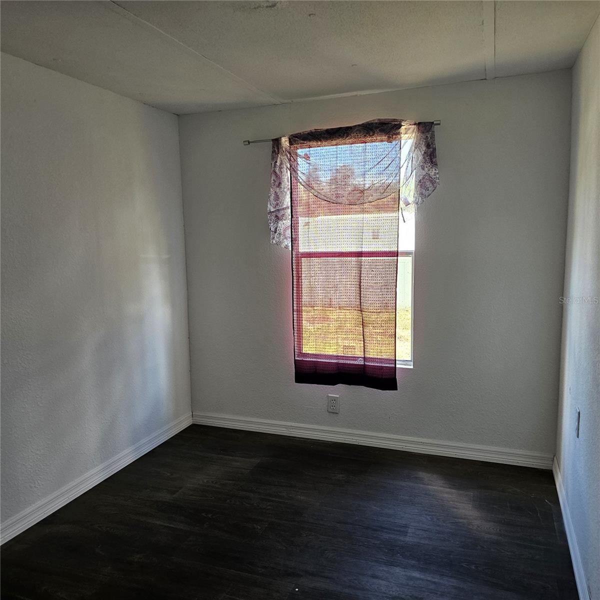 Listing photo id 6 for 2603 Ince Drive