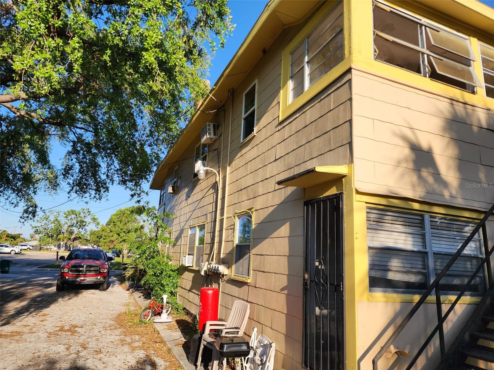 Image 13 of 14 For 516 7th Avenue W 1