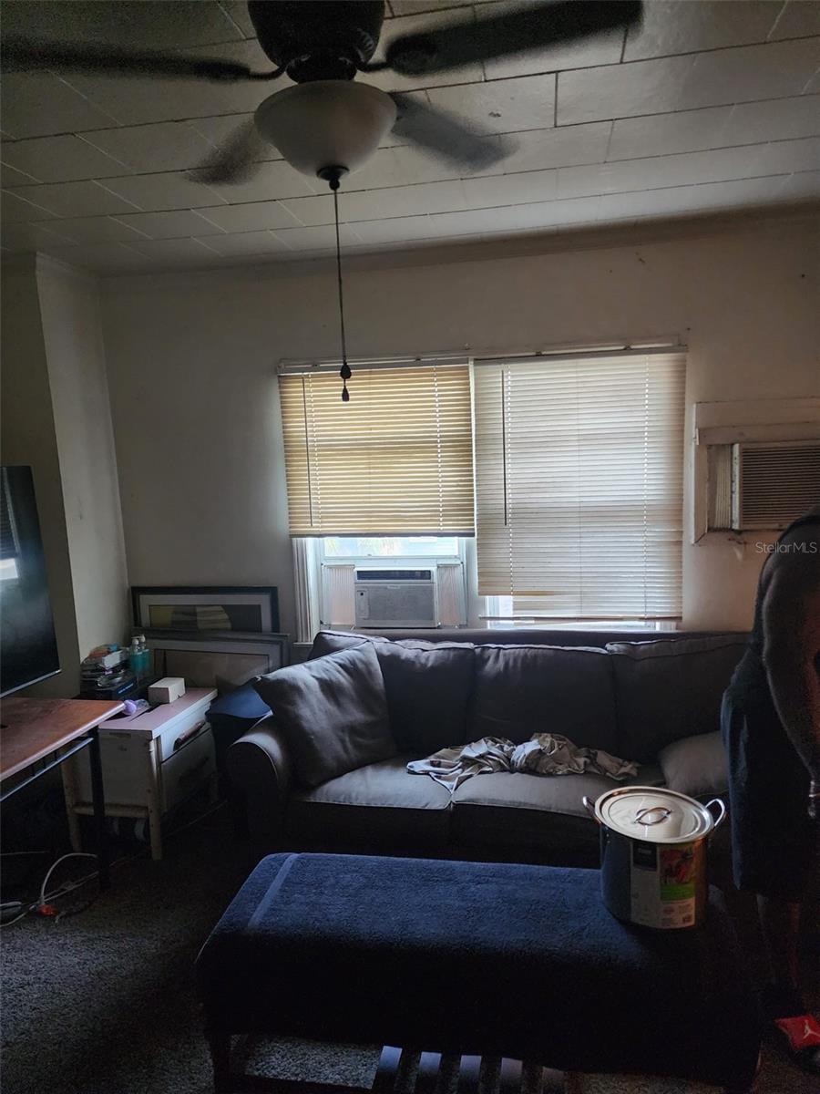 Image 2 of 14 For 516 7th Avenue W 1