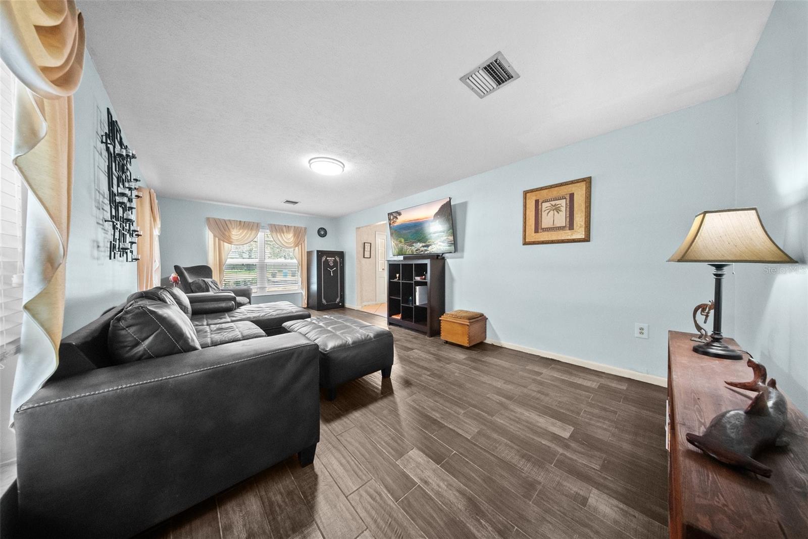 Image 17 of 67 For 1310 Rustlewood Drive