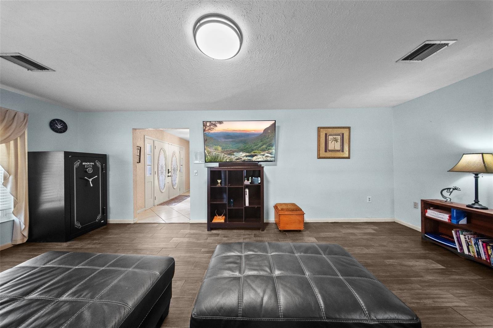 Image 19 of 67 For 1310 Rustlewood Drive