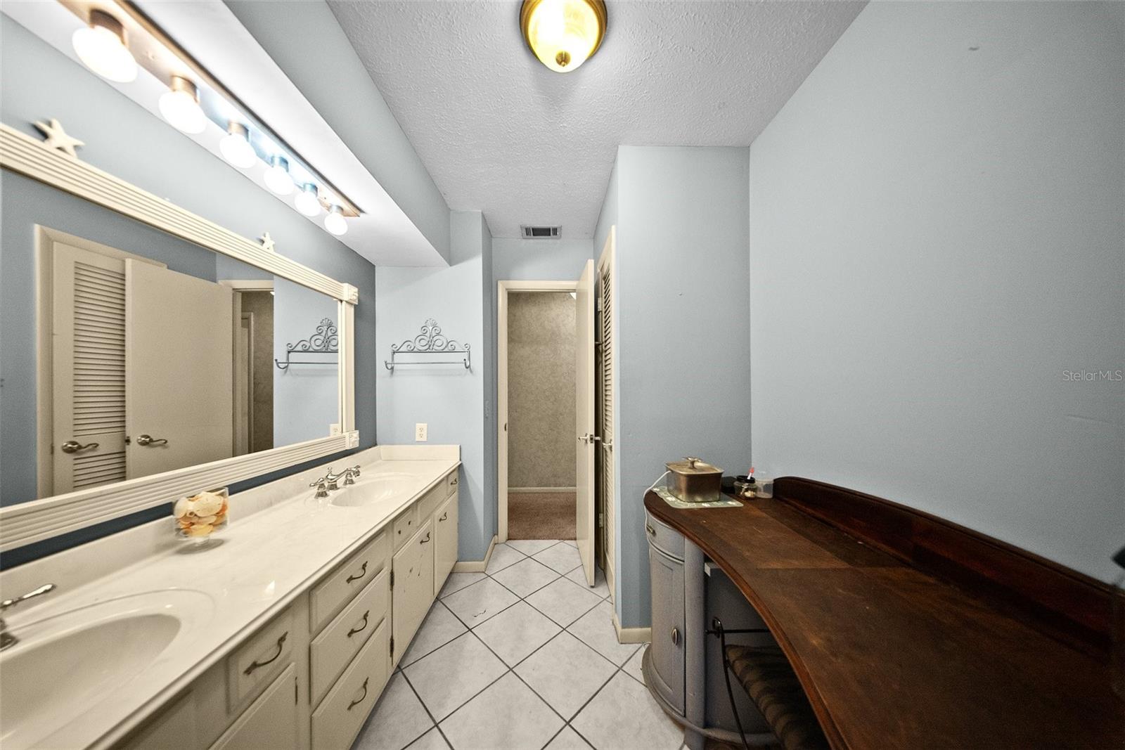 Image 43 of 67 For 1310 Rustlewood Drive