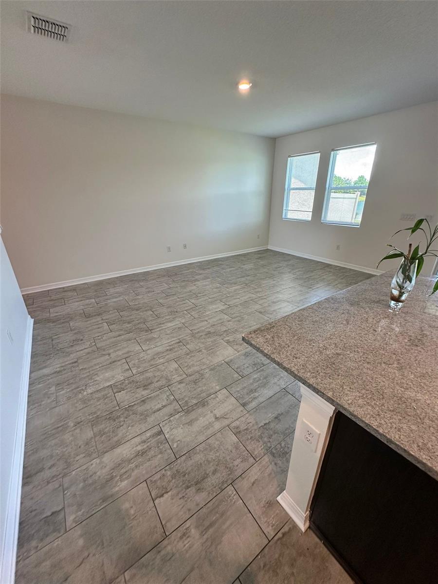 Image 17 of 49 For 11634 Woodleaf Drive