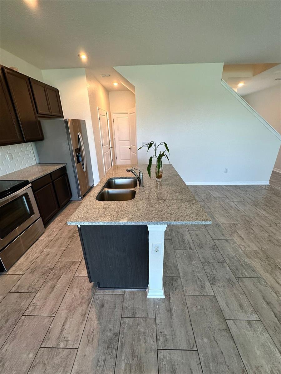 Image 21 of 49 For 11634 Woodleaf Drive