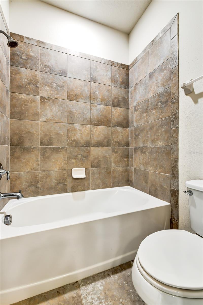Image 15 of 38 For 11613 Sweet Tangerine Lane